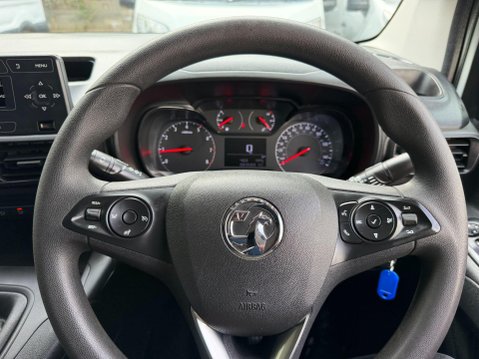 Vauxhall Combo 1.5 Turbo D 2000 Dynamic Panel Van 4dr Diesel Manual L1 H1 Euro 6 (100 ps) 25