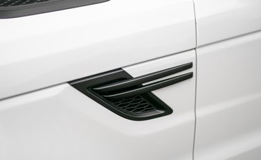 Land Rover Range Rover Sport 3.0 SDV6 HSE Dynamic 29