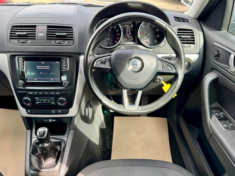 2016 Skoda Yeti — image 2