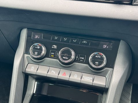 Skoda Karoq SE TECHNOLOGY TSI DSG 25