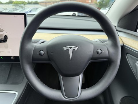 Tesla Model Y (Dual Motor) Long Range SUV 5dr Electric Auto 4WDE (384 bhp) 34