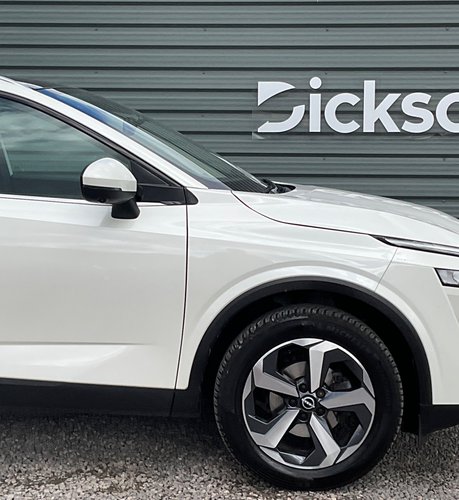 Nissan Qashqai DIG-T N-CONNECTA MHEV