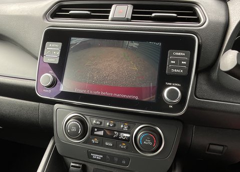 Nissan LEAF ACENTA 18