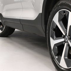 Volvo XC40 2.0 XC40 + B4 MHEV AWD Auto 5dr 1