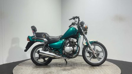 Hyosung Cruise 2002 31K PROJECT BIKE CRUISER 125CC SPARES OR REPAIR