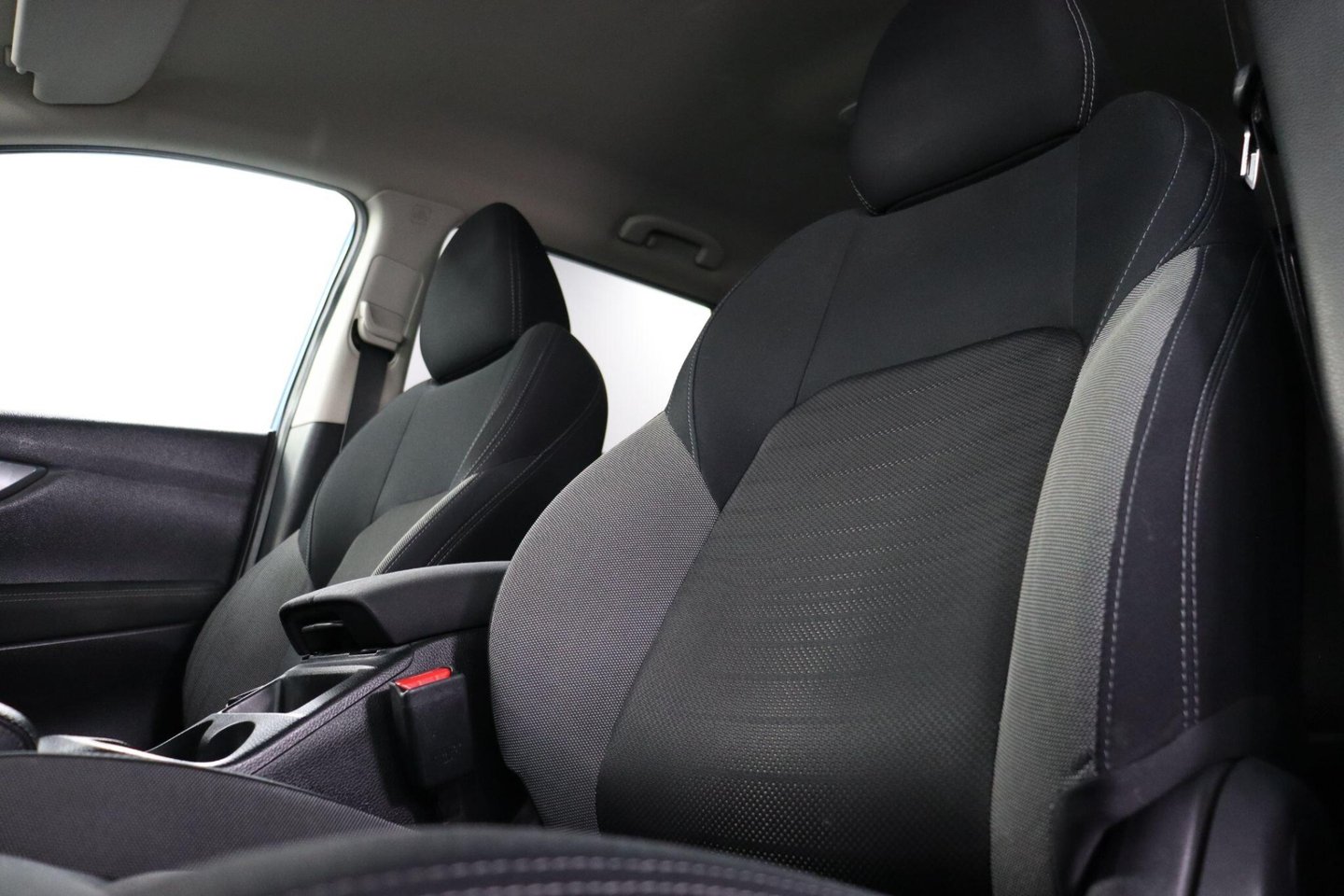 2017 Nissan Qashqai — image 38