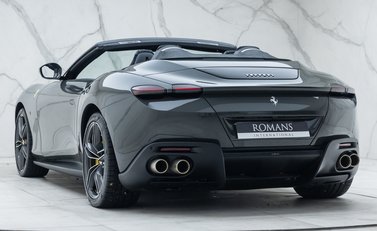 Ferrari Roma SPIDER 13