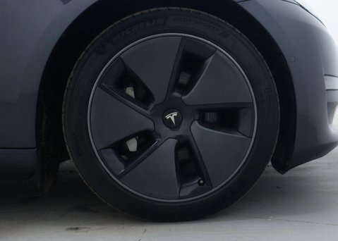 Tesla Model 3 Model 3 Long Range AWD 4WD 4dr 14