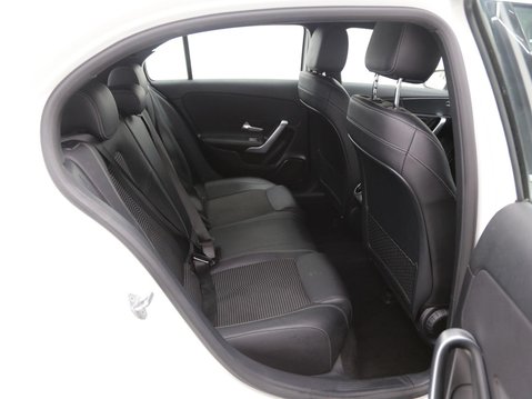 Mercedes-Benz A Class 1.5 A180d Sport (Executive) 7G-DCT Euro 6 (s/s) 5dr 23