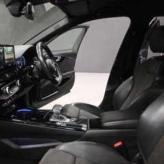 Audi A4 2.0 A4 Black Edition 40 TDI Quattro Semi-Auto 4WD 5dr 1