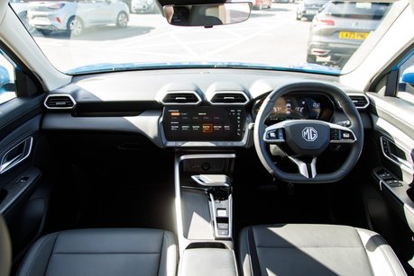 MG ZS TROPHY