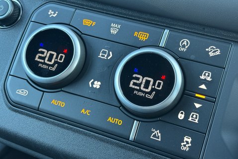 Land Rover Defender 90 D300 Hard Top X-Dynamic HSE - Air Suspension 18