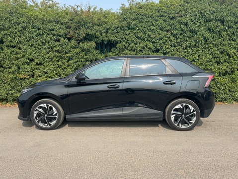 MG MG4 51kWh SE Hatchback 5dr Electric Auto (170 ps) 7