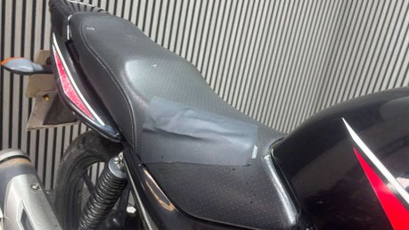 Yamaha YBR 125 2013 36K RUNNING PROJECT BIKE SPARES OR REPAIR 125CC LEARNER 11