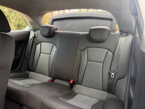 Audi A1 1.0 TFSI Sport Euro 6 (s/s) 3dr (Nav) 18