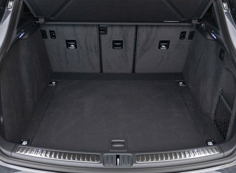 Porsche Macan S 28