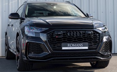 Audi RS Q8 Vorsprung 1