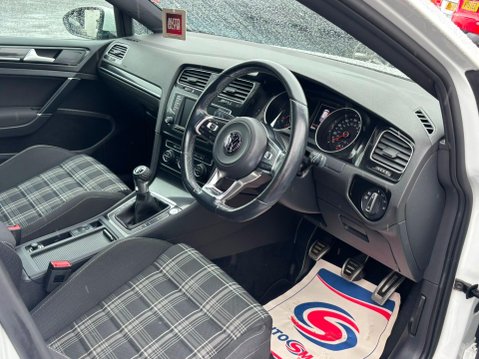 Volkswagen Golf 2.0 TDI BlueMotion Tech GTD Euro 6 (s/s) 5dr 15