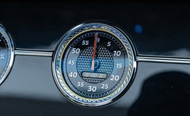 Bentley Continental GTC W12 First Edition 30