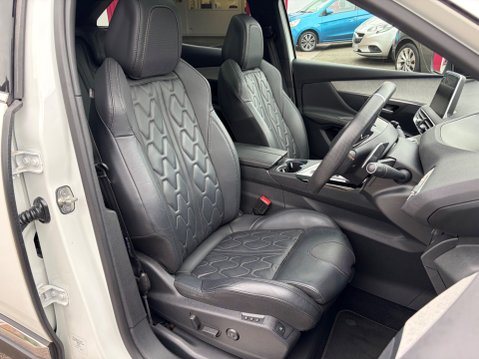 Peugeot 3008 2.0 BLUEHDI GT AUTOMATIC 3