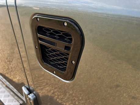 Land Rover Defender TD XS URBAN TRUCK CO 33