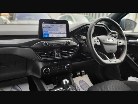 Ford Focus ST-LINE 13