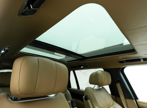 Land Rover Range Rover P400 Autobiography LWB 7 Seater 11