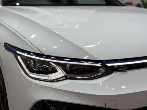 Volkswagen Golf 2.0 TSI R Hatchback 5dr Petrol DSG 4Motion Euro 6 (s/s) (320 ps) 37