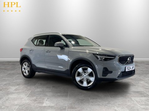 Volvo XC40 2.0 B3 MHEV Core SUV 5dr Petrol Hybrid DCT Auto Euro 6 (s/s) (163 ps) 1