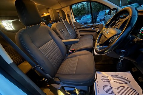 Ford Transit Custom 300 LIMITED DCIV L1 H1 6 SEATER - APPLE CARPLAY -HEATED SEATS/SCREEN 27