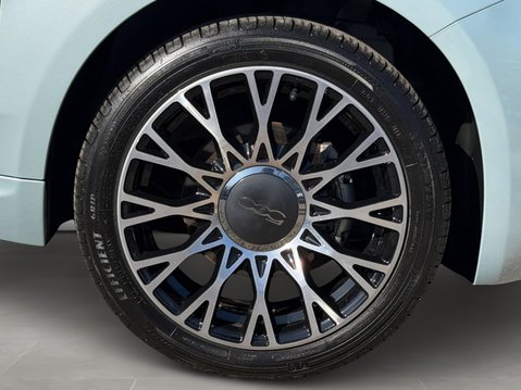 Fiat 500 1.0 Mild Hybrid Top 3dr 12