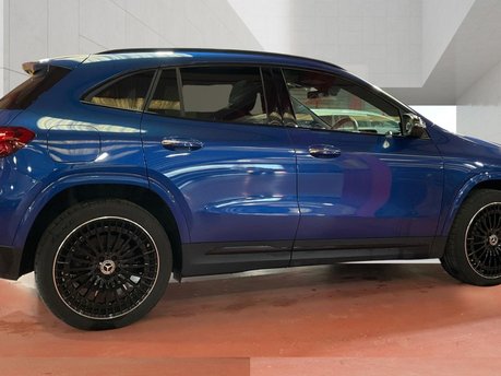 Mercedes-Benz EQA EQA 300 4Matic AMG Line Premium Plus Auto Electric 66 KWH PAN ROOF/HEADS UP 8