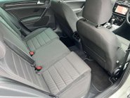 Volkswagen Golf 2.0 Golf R TSi 4Motion Semi-Auto 4WD 5dr 38