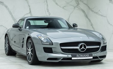Mercedes-Benz SLS AMG 10