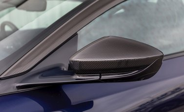 Aston Martin DBS Superleggera 29