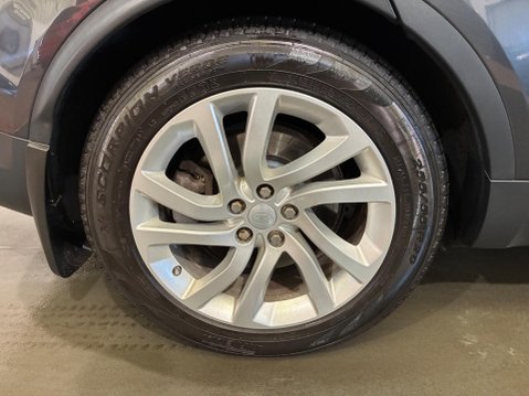 Land Rover Discovery 3.0 TD V6 HSE Auto 4WD Euro 6 (s/s) 5dr 39
