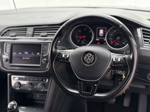 Volkswagen Tiguan 2.0 Tiguan SE Nav TDI BlueMotion Technology 5dr 47