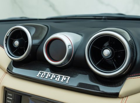 Ferrari California T HANDLING SPECIALE 24