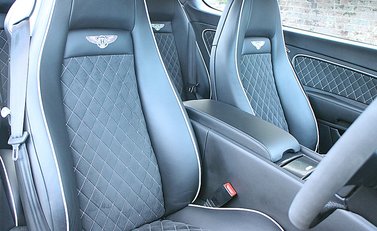 Bentley Continental Supersports 8