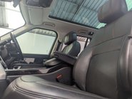 Land Rover Range Rover 3.0 Range Rover Vogue TDV6 Auto 4WD 5dr 37