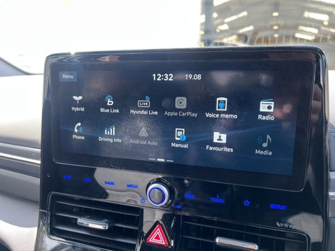 Hyundai IONIQ 1.6 h-GDi Premium Hatchback 5dr Petrol Hybrid DCT Euro 6 (s/s) (141 ps) 33