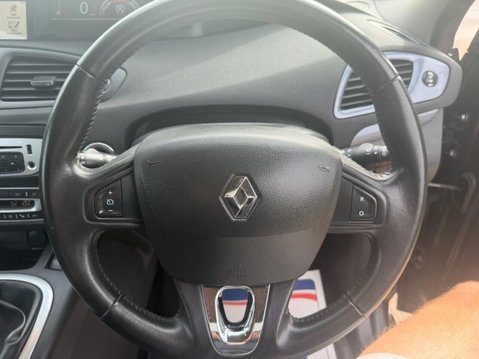 Renault Scenic 1.5 dCi Limited Nav MPV 5dr Diesel Manual Euro 6 (s/s) (110 ps) TWIN SUNROO 11