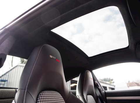 Porsche 911 50th Anniversary Edition 14