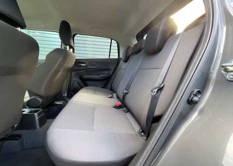 Suzuki Swift MOTION 15
