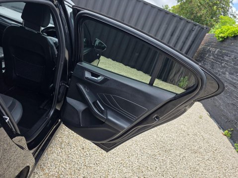 Ford Focus 1.5 EcoBlue ST-Line X Euro 6 (s/s) 5dr 29