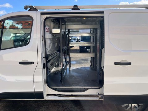 Vauxhall Vivaro 1.6 Vivaro 2900 CDTi ecoFLEX S/S 32