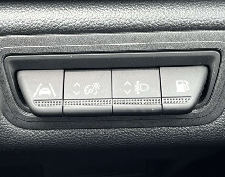 Renault Captur 1.6 Captur Techno E-Tech PHEV Auto 5dr 61