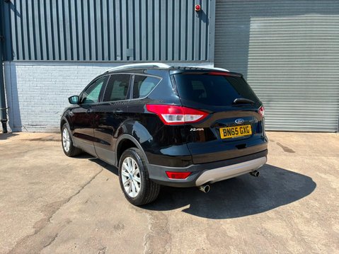 Ford Kuga 2.0 TDCi Titanium 2WD Euro 6 (s/s) 5dr 3