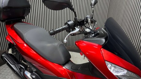 Honda PCX WW PCX 125 2016 ONLY 13K 1 OWNER LONG MOT WARRANTY 125CC 21