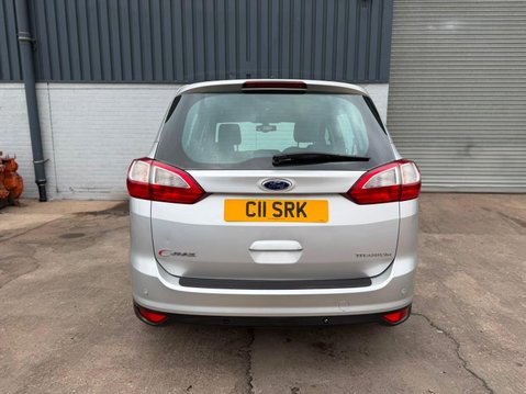 Ford Grand C-Max 1.6 TDCi Titanium Euro 5 5dr 4